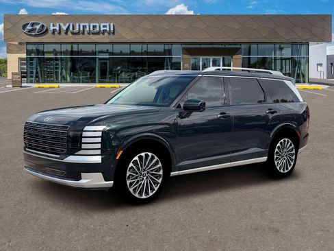 New 2026 Hyundai Palisade Calligraphy FWD image 2