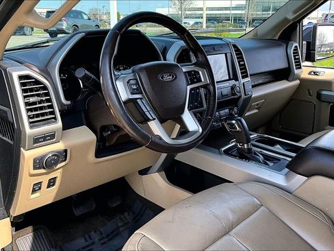 Used 2019 Ford F150 Lariat image 16