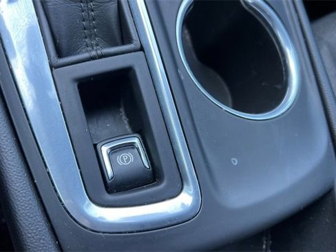 Used 2020 Chevrolet Equinox LT image 40