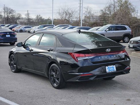 Used 2022 Hyundai Elantra SEL image 5