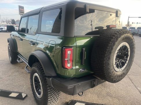 Used 2023 Ford Bronco Badlands w/ Sasquatch Package image 5