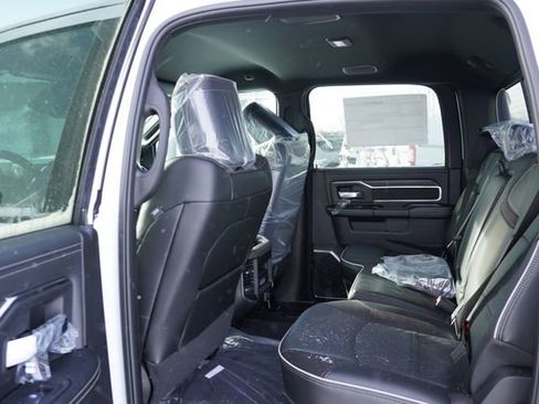 New 2026 RAM 2500 Laramie w/ Sport Appearance Package AWD/4WD image 11