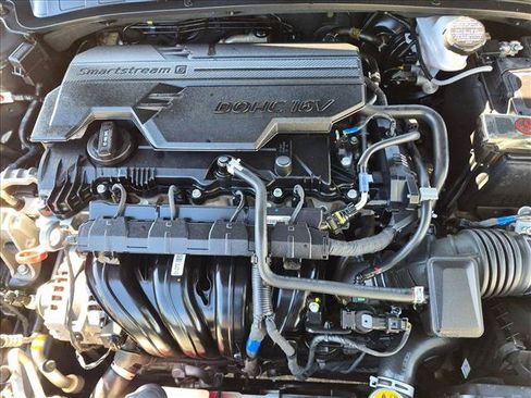Used 2023 Hyundai Elantra SEL FWD image 22