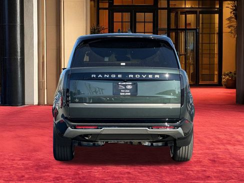 New 2026 Land Rover Range Rover SE image 11
