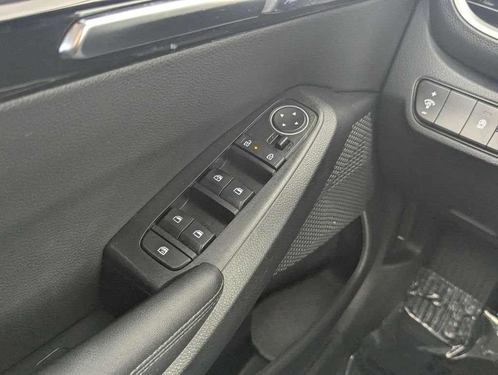 Used 2025 Kia Seltos S FWD image 15