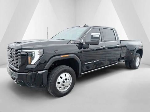 New 2026 GMC Sierra 3500 Denali Ultimate image 3
