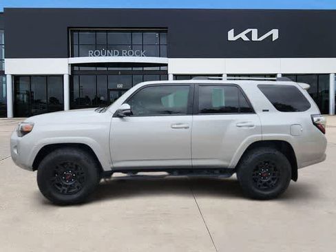 Used 2023 Toyota 4Runner SR5 Premium w/ Moonroof Package RWD image 4