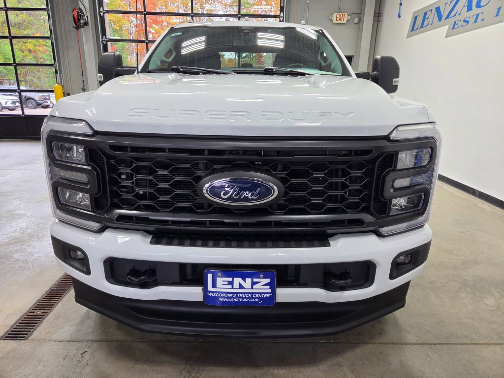 Used 2024 Ford F250 XLT w/ XLT Premium Package AWD/4WD image 3