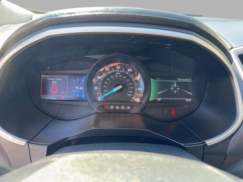 Used 2017 Ford Edge SEL w/ Equipment Group 201A AWD/4WD image 18