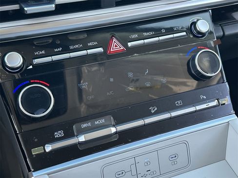 New 2026 Hyundai Santa Fe SE image 26