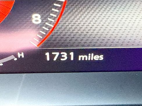 Used 2025 Nissan Z Performance w/ Floor Mat Package image 38