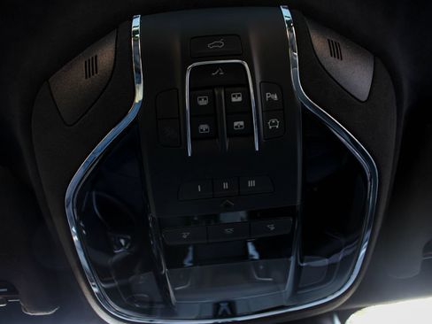 Used 2020 Maserati Levante GTS AWD/4WD image 42