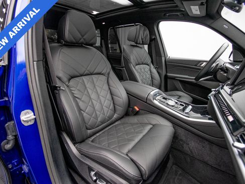 Used 2026 BMW X5 M60i AWD/4WD image 14