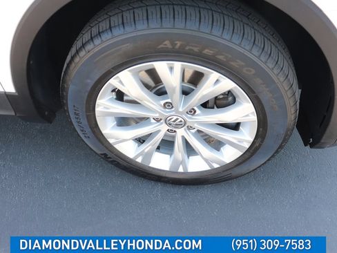 Used 2020 Volkswagen Tiguan S FWD image 25