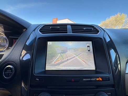 Used 2017 Ford Explorer XLT w/ Equipment Group 202A image 25