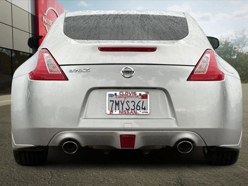 Used 2016 Nissan 370Z Coupe image 7