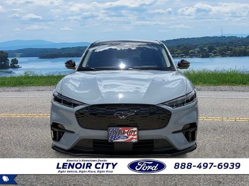 Used 2025 Ford Mustang Mach-E Premium w/ Sport Appearance Package AWD/4WD image 8