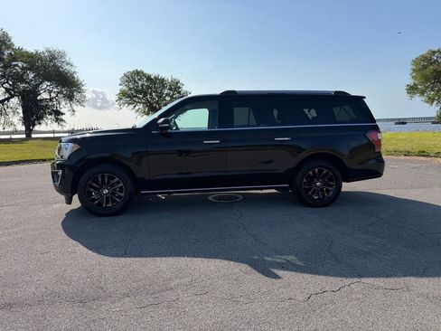 Used 2019 Ford Expedition Max Limited RWD image 2