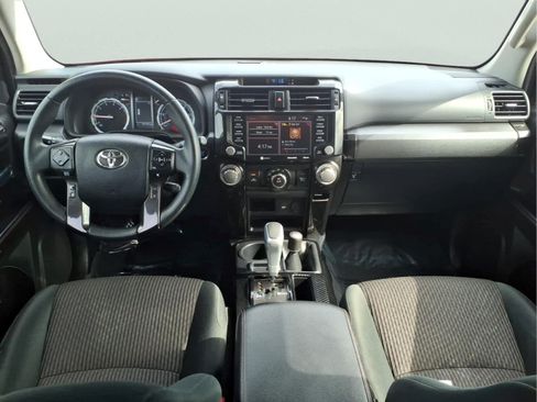Used 2022 Toyota 4Runner TRD Off-Road AWD/4WD image 17