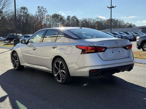 Used 2023 Nissan Altima 2.5 SR image 22