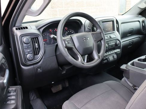 Used 2020 Chevrolet Silverado 1500 Custom Trail Boss w/ Custom Convenience Package AWD/4WD image 15
