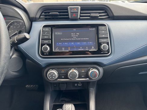 Used 2025 Nissan Versa SV w/ Trunk Package image 17