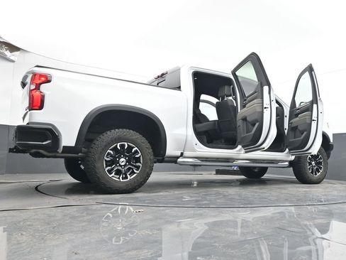 Used 2024 Chevrolet Silverado 1500 ZR2 w/ Technology Package AWD/4WD image 57