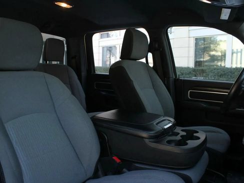 Used 2024 RAM 2500 Big Horn AWD/4WD image 26
