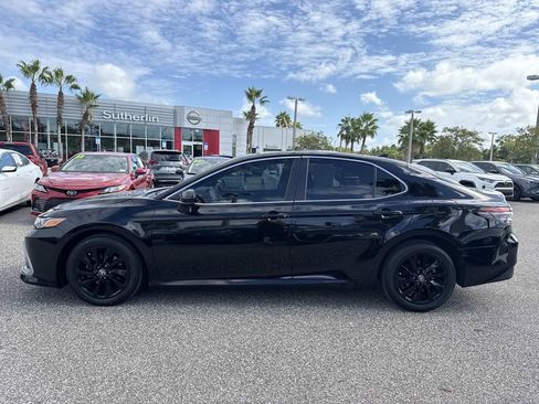 Used 2024 Toyota Camry LE image 7