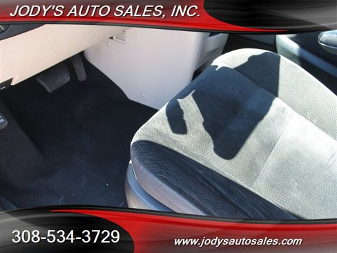 Used 2018 Dodge Grand Caravan SE w/ UConnect Hands-Free Group FWD image 4