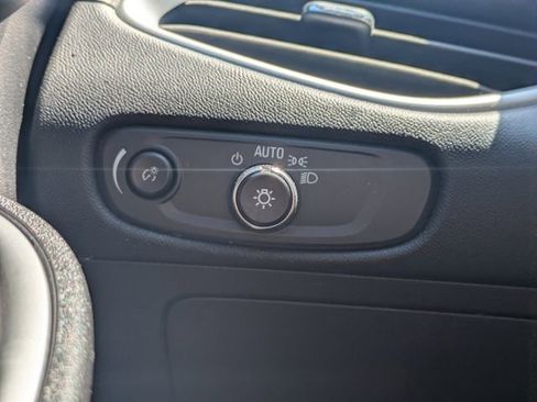 Used 2024 Chevrolet Malibu LT image 22