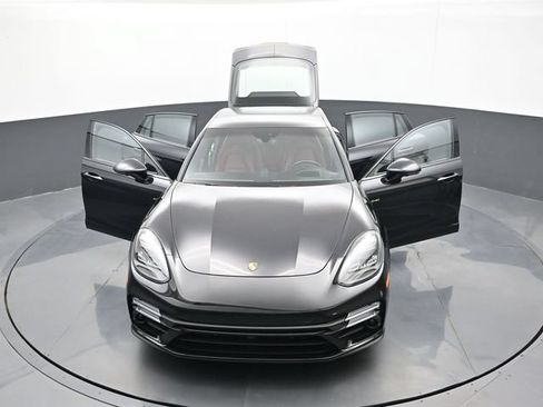 Certified 2021 Porsche Panamera Turbo S AWD/4WD image 32
