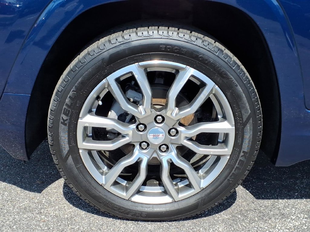 Certified 2022 GMC Terrain Denali w/ LPO, Floor Liner Package AWD/4WD image 12
