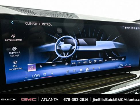 Used 2025 BMW X5 xDrive50e image 17