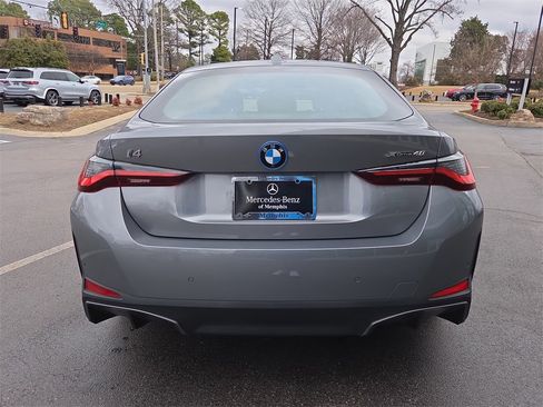 Used 2024 BMW i4 xDrive40i image 4
