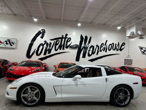 Used 2007 Chevrolet Corvette Coupe w/ Preferred Equipment Group image 2