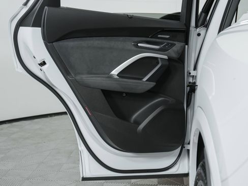 Used 2025 Audi SQ5 Premium Plus image 21