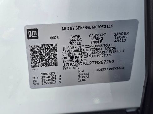 New 2026 GMC Yukon Denali w/ Denali Reserve Package AWD/4WD image 36