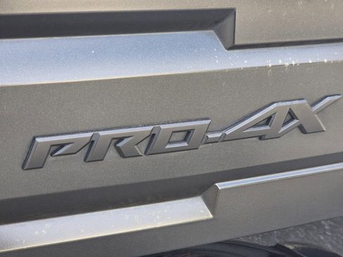 Used 2025 Nissan Frontier PRO-4X image 28