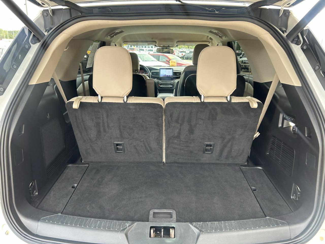 Used 2020 Ford Explorer Limited AWD/4WD image 18