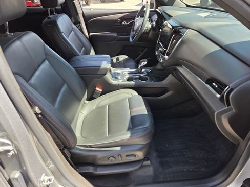 Certified 2023 Chevrolet Traverse RS image 15
