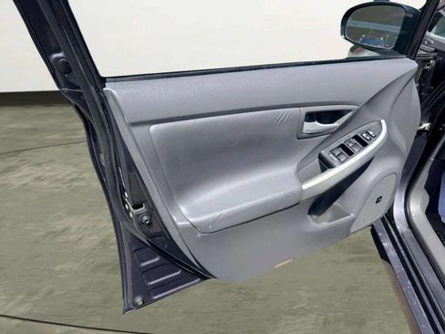 Used 2011 Toyota Prius Four w/ Navigation Pkg image 15