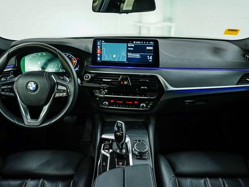 Used 2023 BMW 540i w/ Premium Package RWD image 12
