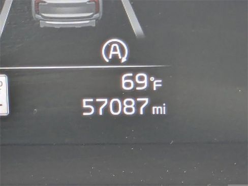 Used 2024 Kia Telluride S image 30