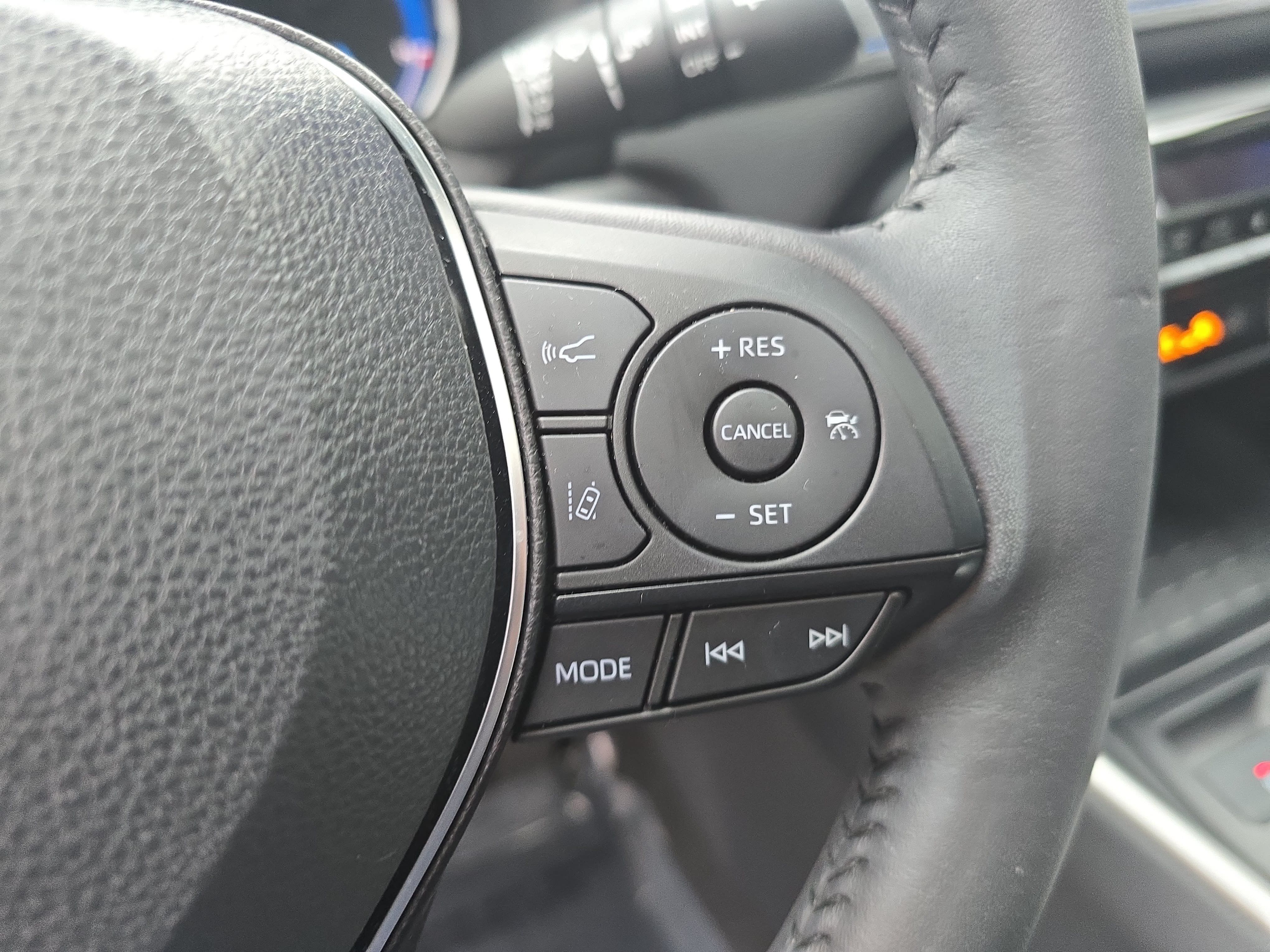 Used 2024 Toyota RAV4 XSE AWD/4WD image 18