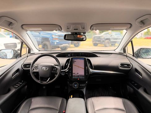 Used 2020 Toyota Prius Prime Limited FWD image 30
