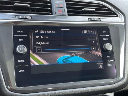 Used 2022 Volkswagen Tiguan SE image 20