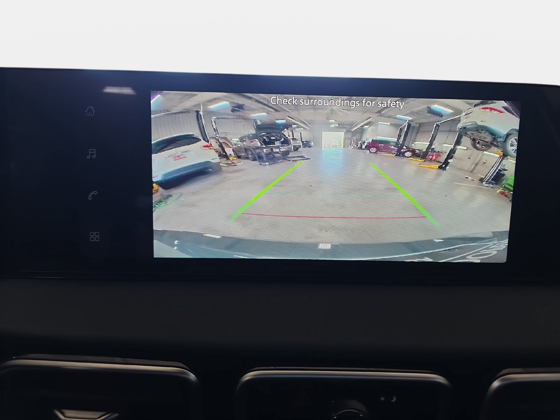 New 2027 Nissan Sentra SR w/ Floor Mat Package FWD image 23