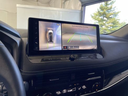 Certified 2024 Nissan Rogue SL w/ SL Premium Package image 27