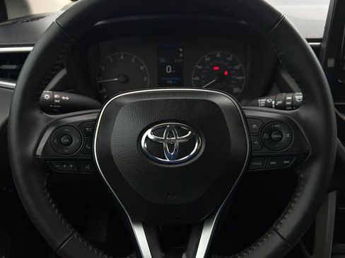Used 2024 Toyota Corolla Cross LE FWD image 23
